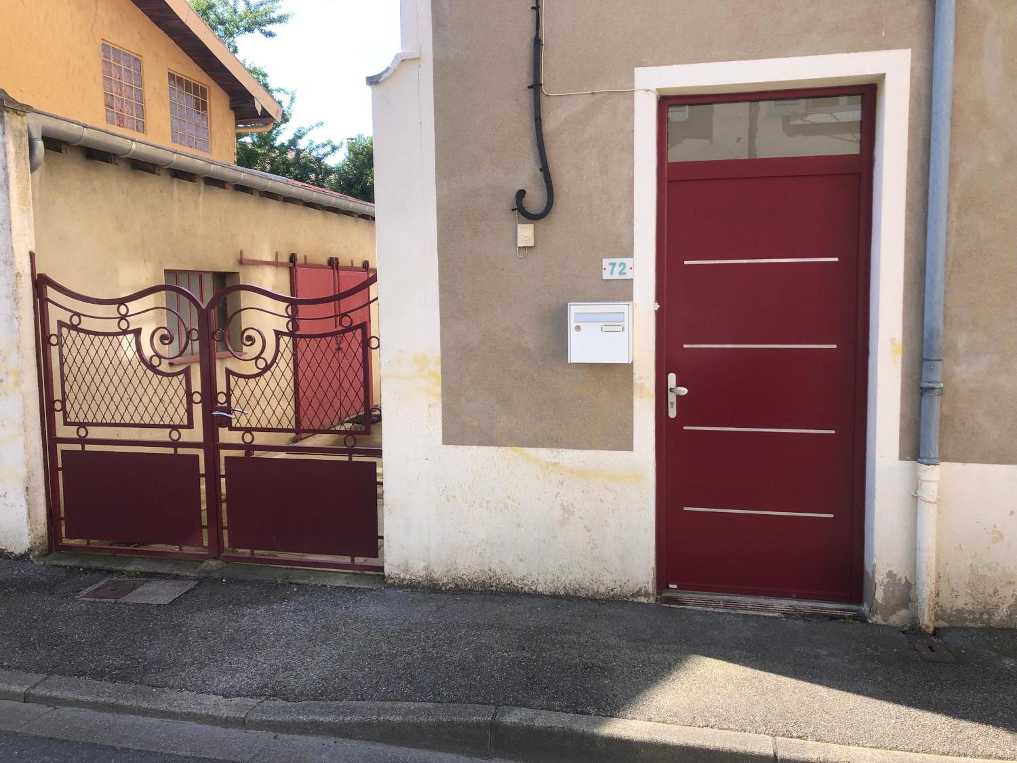 Vila Ibis Rouge Villars-les-Dombes Exteriér fotografie