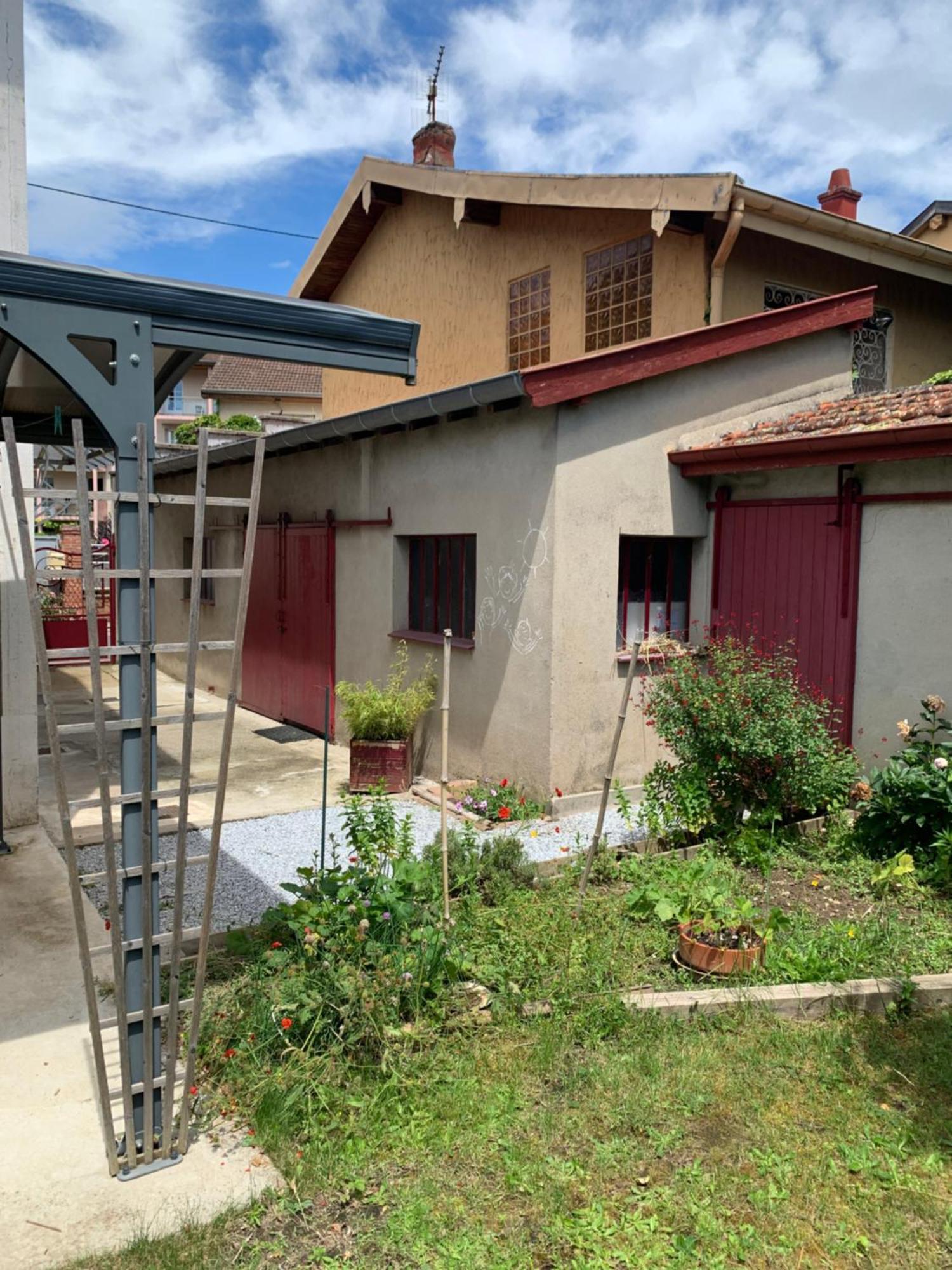 Vila Ibis Rouge Villars-les-Dombes Exteriér fotografie